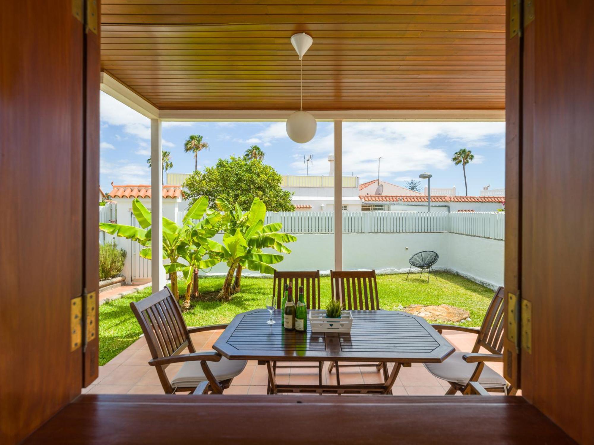 Banana House In Top Location By Tenpropertiesgc マスパロマス エクステリア 写真