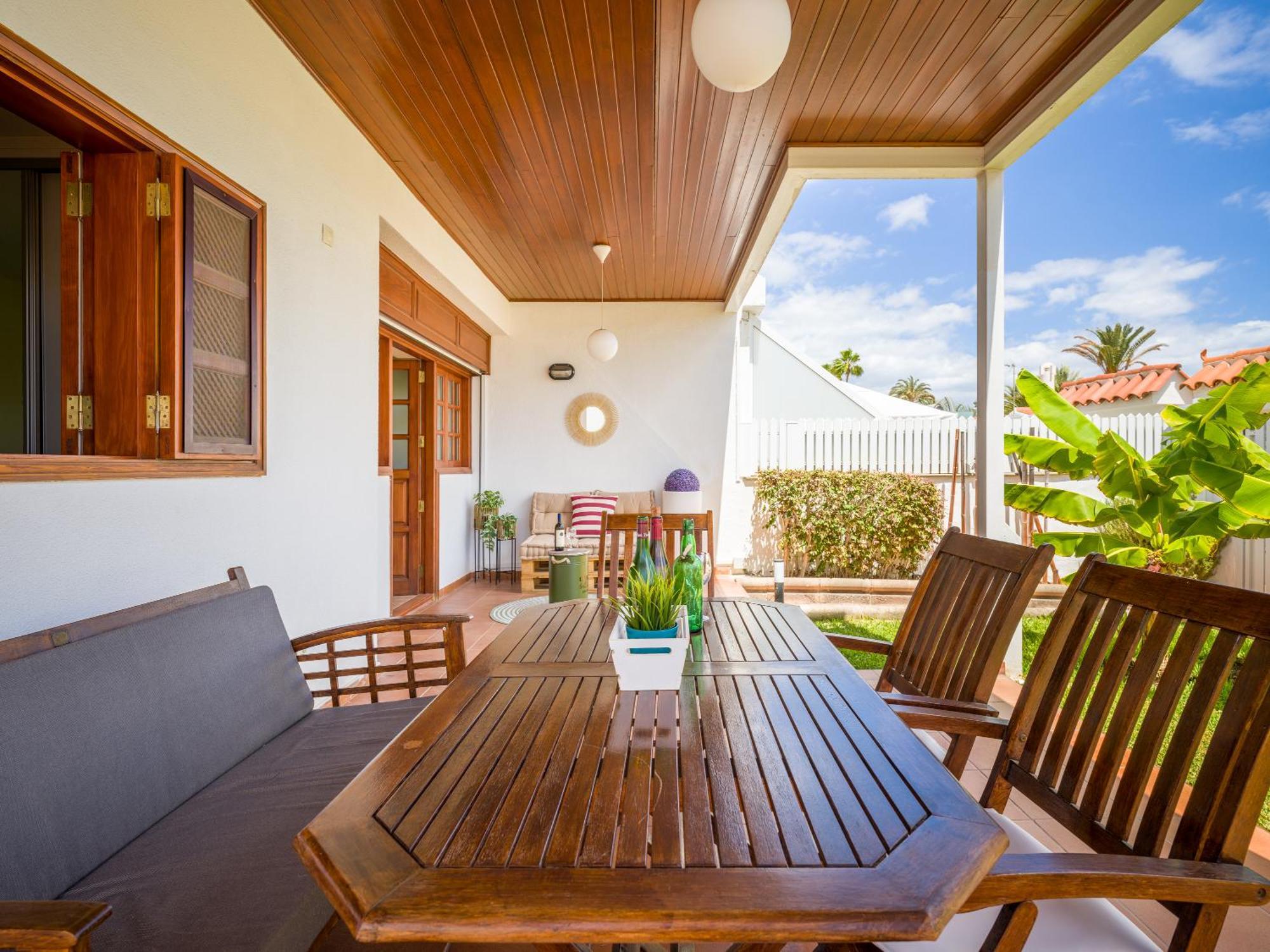 Banana House In Top Location By Tenpropertiesgc マスパロマス エクステリア 写真